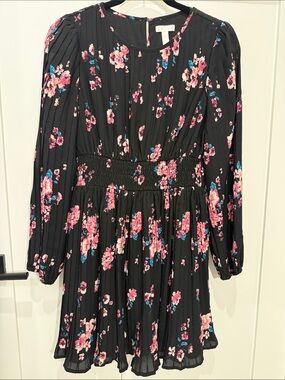 Leith Black Floral Long Sleeve Pleated Mini Dress